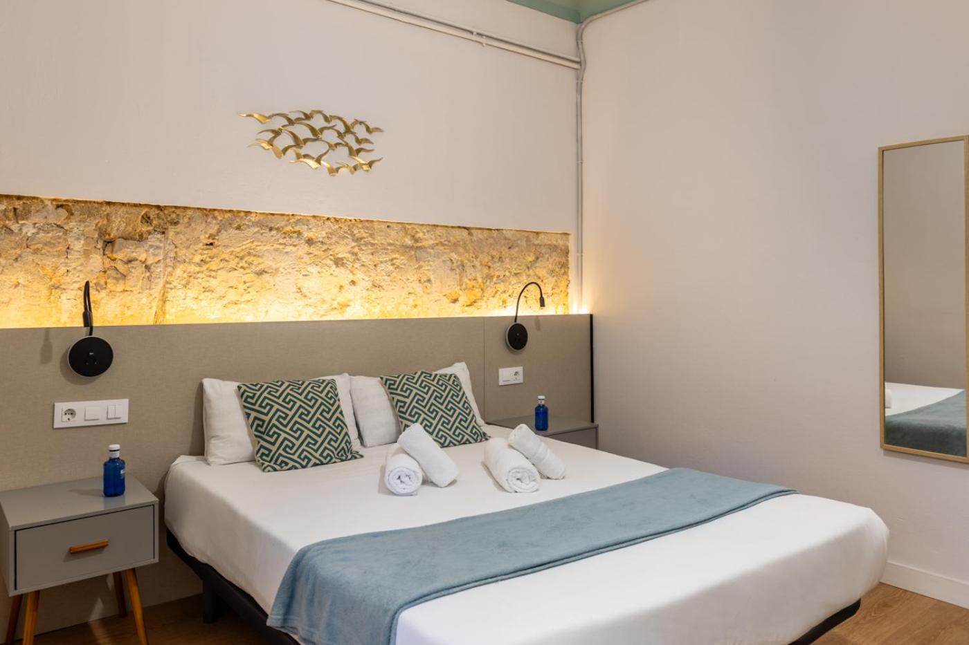 Regina Selfcheck-In Smart Rooms Palma de Mallorca Exterior photo