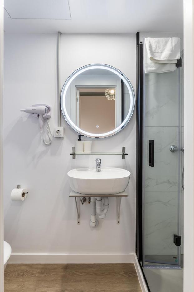 Regina Selfcheck-In Smart Rooms Palma de Mallorca Exterior photo